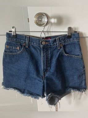 Levis 550 Jean shorts size 8